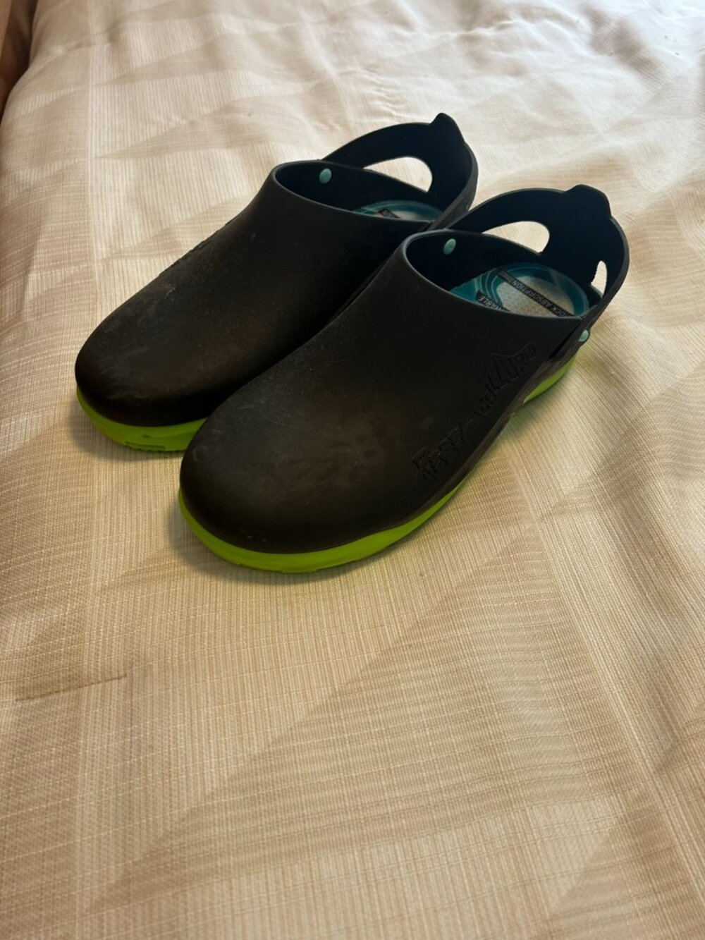Calzuro Rebel Clogs